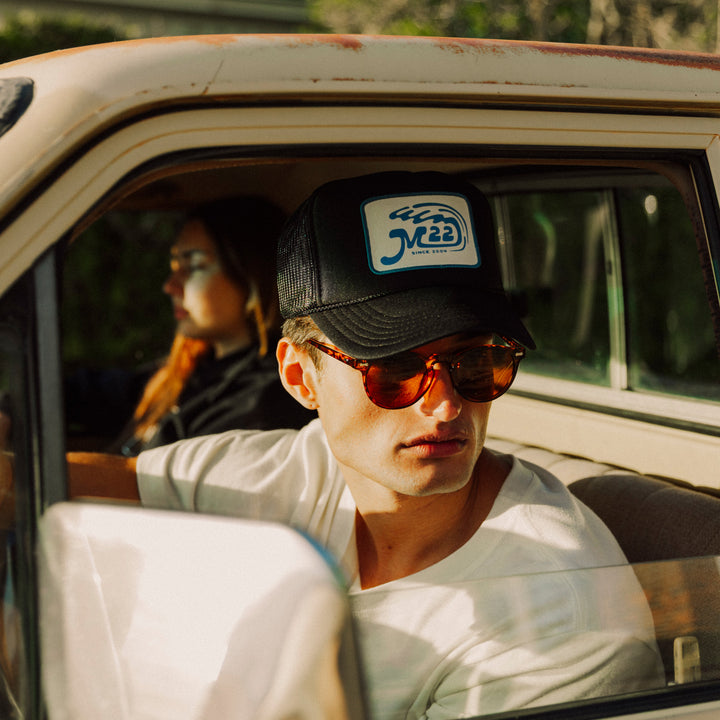 WAVERIDER TRUCKER HAT