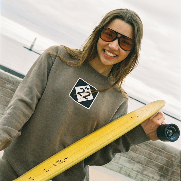 VINTAGE WASH SWEATSHIRT